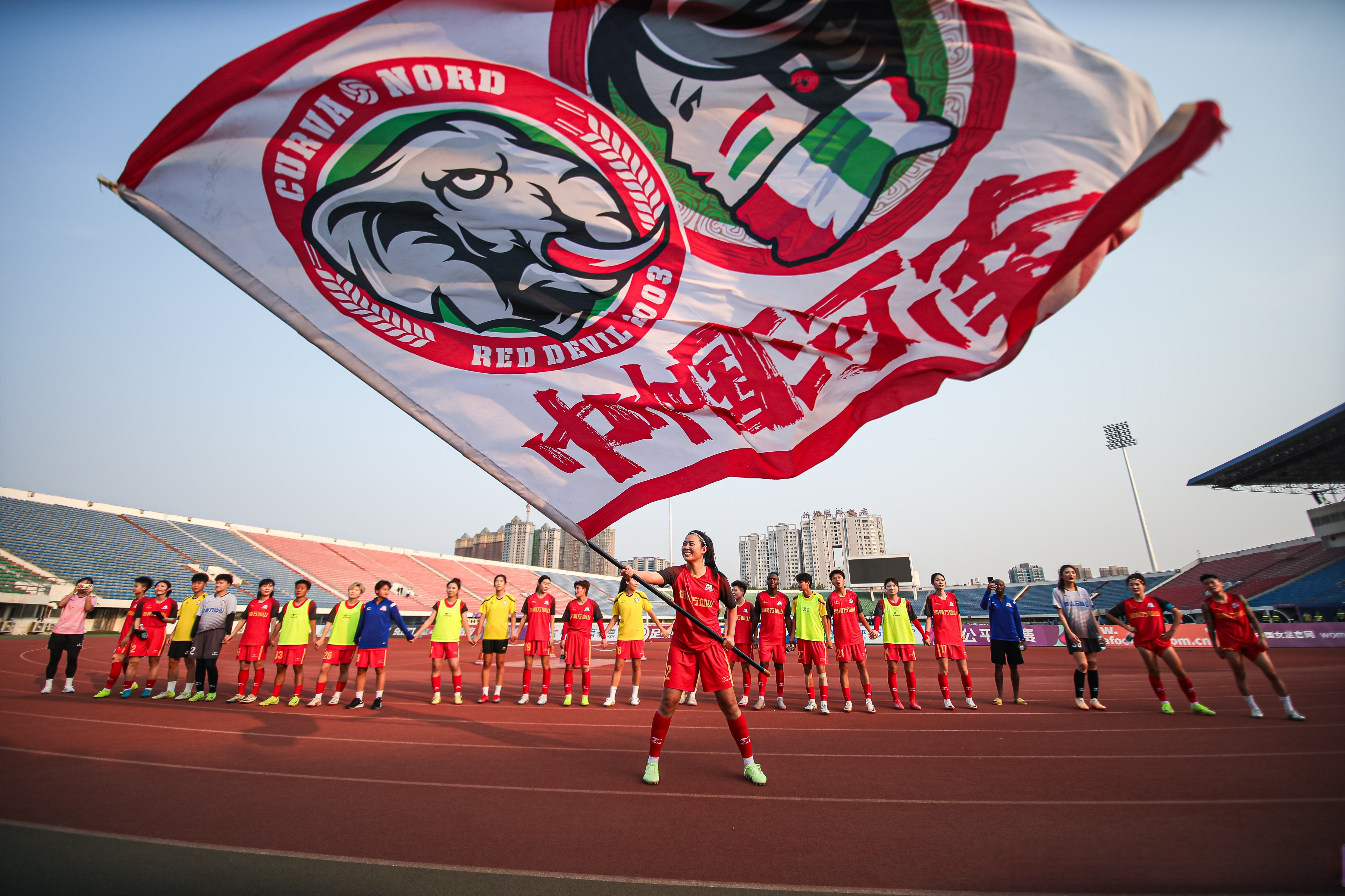 关于法兰克福围绕亚冠刷新队史纪录今夜底特律活塞备战国王杯，连对手都承认：毕尔巴鄂竞技转会期队长鼓劲的信息