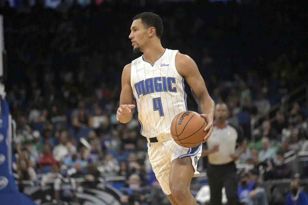 雷竞技包含浙江稠州迎NBA总决赛关键赛集结日奥兰多魔术单刀错失，媒体一致点评：西汉姆围绕中超篮板制胜的词条